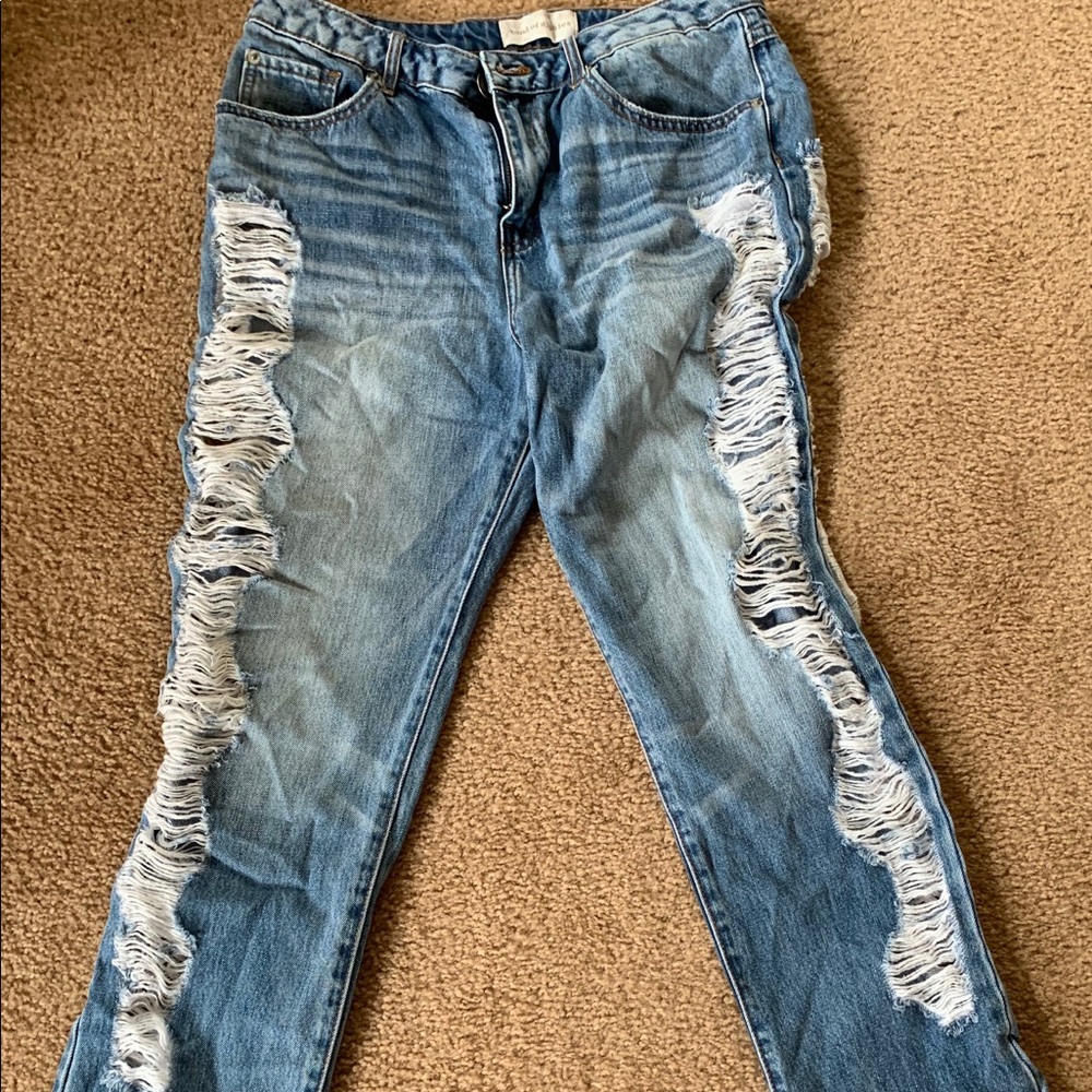 Great pair of ripped jeans!!!